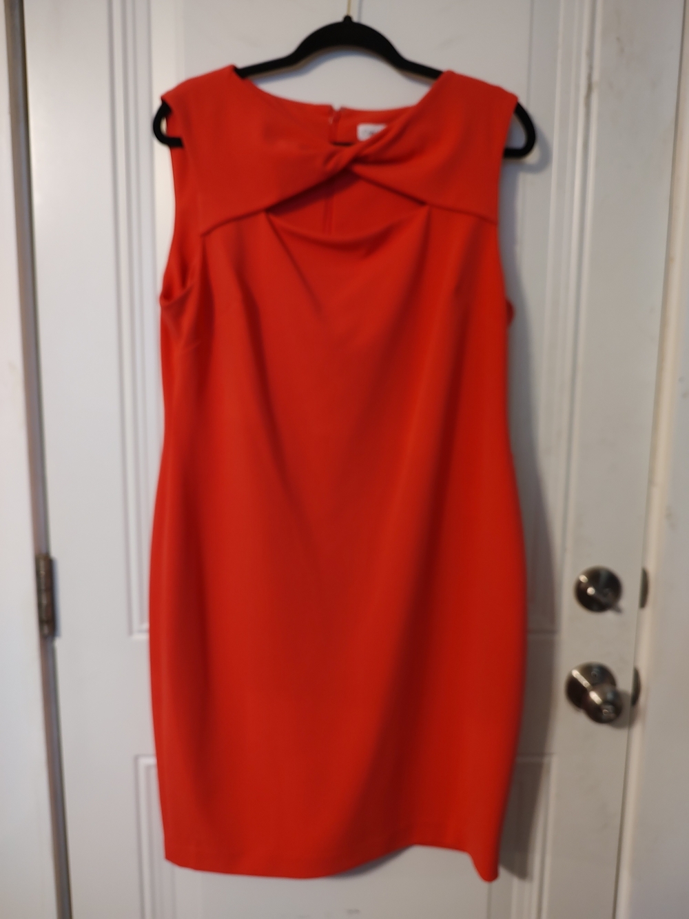 Calvin Klein Red Sleeveless Twist-Neck Sheath Dress